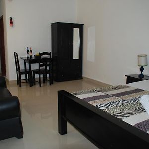 Hotel Coastalbay 2 & Golf Cart Rental